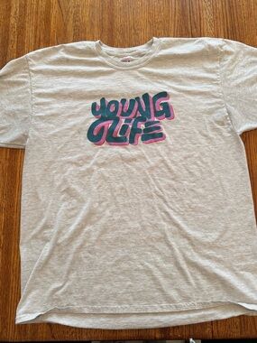 Young Life Graphic Short Sleeve Tee - Light Gray